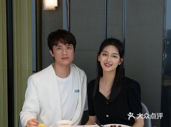 在全球最高的香格里拉中餐厅吃一顿饭