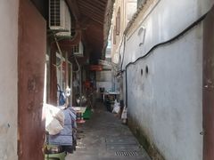 -张阿三馄饨店