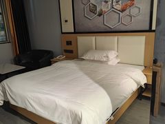 -城枫酒店(江高商业步行街店)