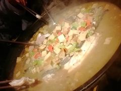 -令狐冲·炭烤活鱼(宝龙店)