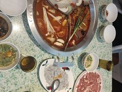 -肖婷姐大铁锅重庆火锅(南湖店)