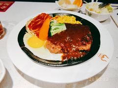 -汤姆家的牛排意面披萨(新城市广场店)