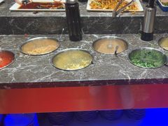 -爱你您·自家鱼塘·活水喷泉鱼火锅(八里店)