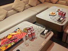 -萧邦音乐会所KTV(向西店)