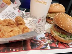 -The Habit Burger Grill 哈比特汉堡(世博店)
