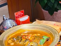 红焖南湾大鱼头-解家河南菜(华山路店)