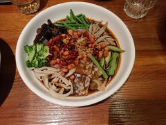 -六福烧烤酒馆(秦隆步行街店)