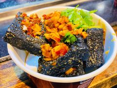 -黑色经典臭豆腐·湖南特产(太平街口店)