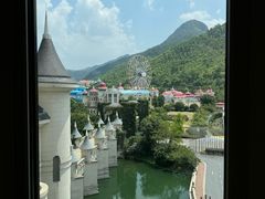 -安吉银润锦江城堡酒店(Hello Kitty主题乐园店)