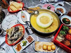 -禄婶鸡煲·打边炉