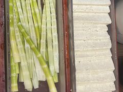 -帝皇海海鲜豆捞(桐泾商务广场店)