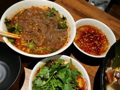 万记特色酸辣粉-万记麻辣烫国展总店
