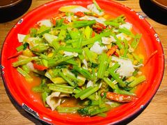 -先启半步颠小酒馆(虹桥龙湖天街店)