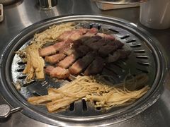 -韩聚屋韩国烤肉餐厅(新北万达店)