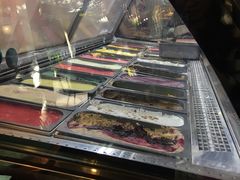 -莓园冰淇淋店