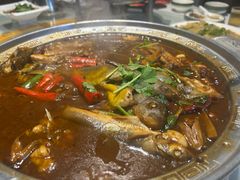 -鸿亨泰杂鱼馆(港馨家园店)