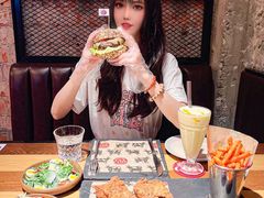 -FAT COW(虹梅路店)