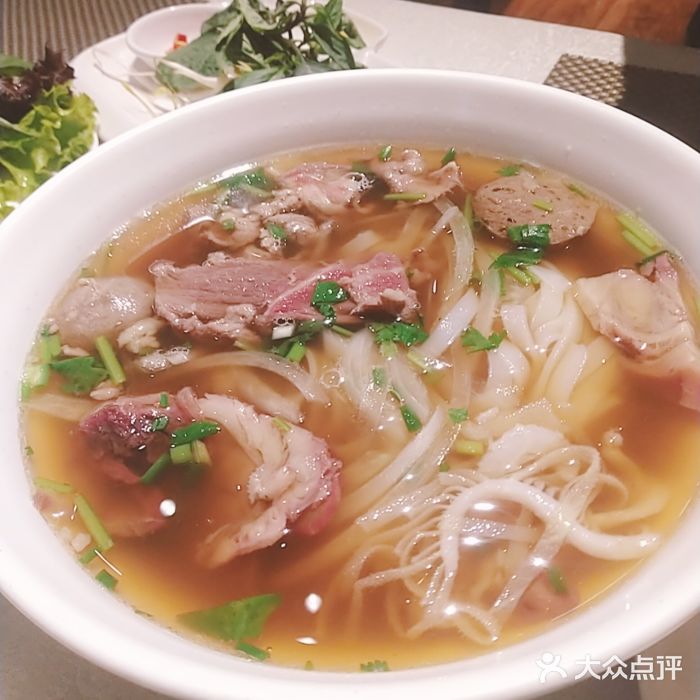 pho东田越南粉(奥莱店)-火车头牛肉汤河粉-菜-火车头牛肉汤河粉图片-