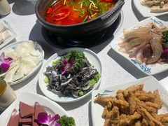 -贵府酸汤牛肉火锅·贵州老字号(飞山街店)