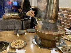 -正宗乌拉满族炭火锅(四平店)
