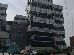 -资和信百货商场