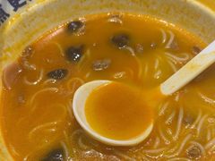 -粉小主·贵州酸汤牛肉粉(南京仙林金鹰店)