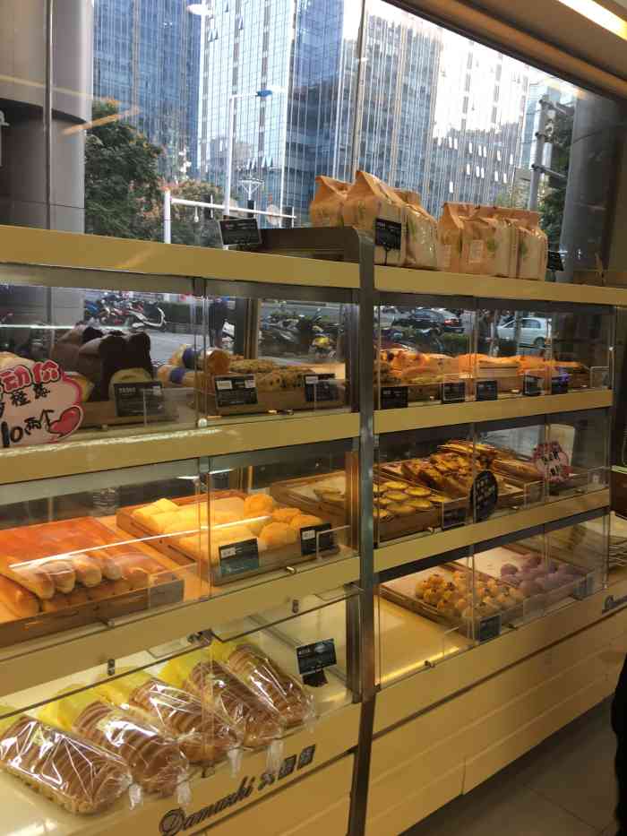 大拇指西饼屋(府琛店)-"很喜欢吃大拇指的面包,松松软软的,好吃.