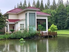 -上海怡沁园度假酒店
