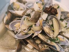 -凤凰路何眼镜香辣蟹(花果园店)