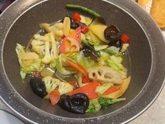 -有红鸡毛店·川菜(建设路店)