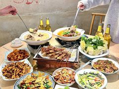 -霄汉牛三鲜湖北砂锅菜(万松园2店)