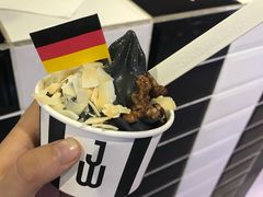 -JW德国冻酸奶Frozen Yogurt(龙湖成都滨江天街店)