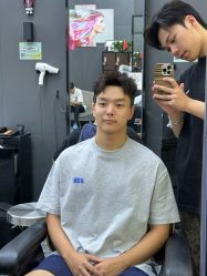 -藤野造型专业烫染接发