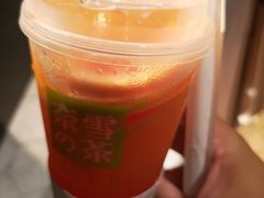 -奈雪的茶(湖滨银泰in77C区PRO店)