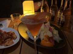 -FOUR PLAY BAR