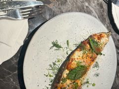 -LESCEDARS Brasserie Bistro香柏树