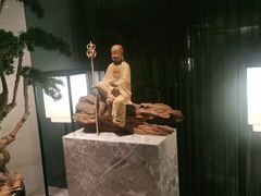 -新盈光·云会所(百丈东路店)