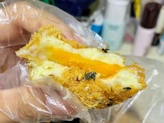 咸蛋黄肉松拉丝小皇-Juliaanna茱安娜烘焙(中心店)