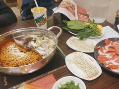 -呷哺呷哺(世贸.工三店)