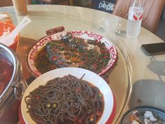 -牟记江湖重庆地标特色菜鱼蛋海鲜羊蝎子(巴南区黑金冠十多年好店)