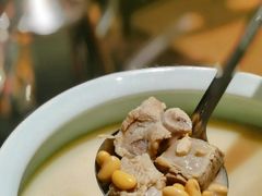 黄豆排骨汤-梅飞酒家(名辉豪庭店)