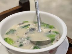 芜茜豆腐鱼头尾汤-渔意如意·首创金鲷顺德鱼生