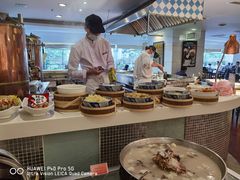 -深圳富苑皇冠假日套房酒店