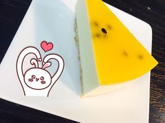 百香果奶酪慕斯-灯塔咖啡馆BOOK·Coffee Shop