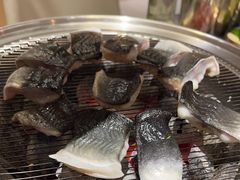 -围炉肉舍•炭烤活鳗•丹东海鲜烤肉(步行街店)