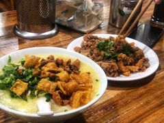 蒸牛肉蒸肥肠-豆相识•九九豆腐脑(牛咡桥店)