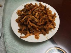 -明月食府(二区干二路店)