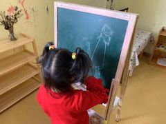 -瑞恩宝感统训练·语言提升·蒙氏托育中心