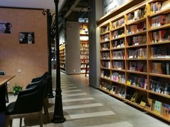 -百新书局(尚悦湾店)