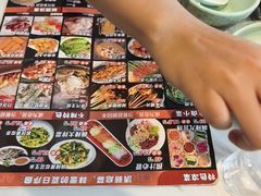 -嗨辣小聚·盘锦河蟹·海鲜烧烤龙虾(盘锦十年好店)
